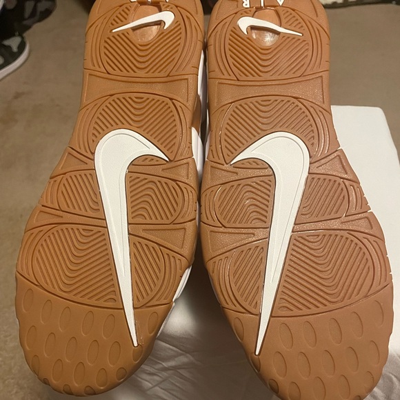 Nike Air More Uptempo Flax AA4060-200 men’s size 11 - Picture 7 of 8